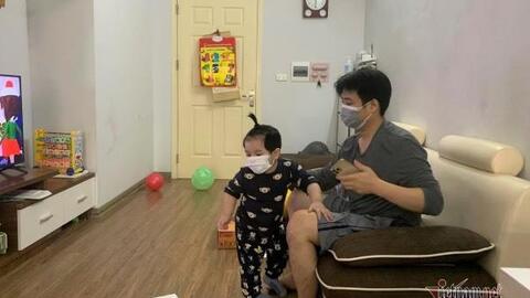 Cả nhà cùng là F0: Có cần đeo khẩu trang không?