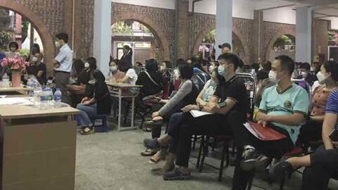 Phụ huynh bức xúc vì xếp hàng cả ngày vẫn 'trượt suất' cho con vào lớp 6, trường Lương Thế Vinh phản hồi gì?