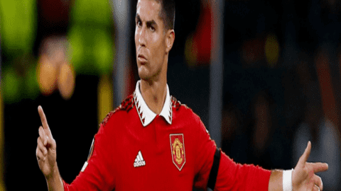 Ronaldo không nằm trong nhóm cầu thủ được MU gia hạn hợp đồng