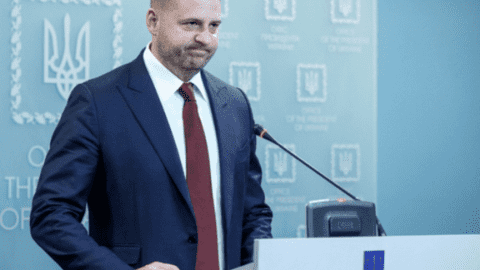 Kiev công bố dự thảo thỏa thuận an ninh, ông Medvedev đáp trả gay gắt