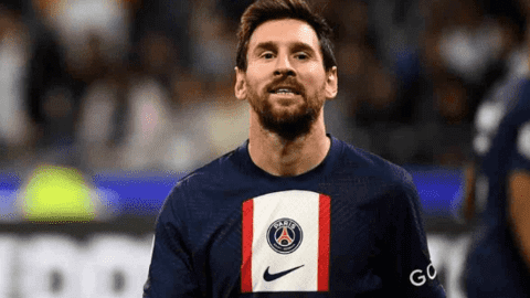 Báo Pháp đổi thái độ với Messi