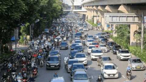 Hà Nội: Kéo dài thời gian thí điểm phân làn đường Nguyễn Trãi