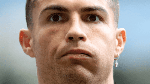 Lý do Ronaldo không được ra sân ở derby Manchester