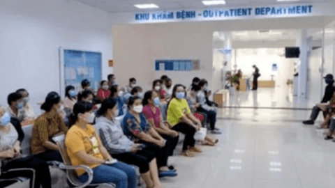 NÓI THẲNG: Bác sĩ không làm ngoài giờ sao đủ sống?
