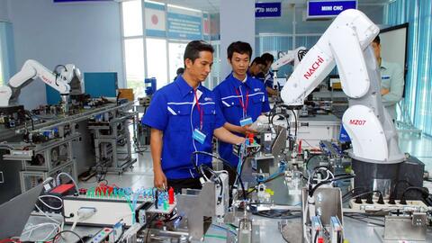 Đồng hành, tạo mọi điều kiện thuận lợi để doanh nhân trẻ cống hiến