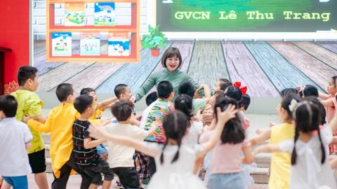 Cô giáo tiểu học với những mô hình lớp học hiện đại mang tên các loài hoa
