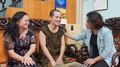Ngành Giáo dục Hà Nội thăm hỏi, động viên giáo viên có hoàn cảnh khó khăn