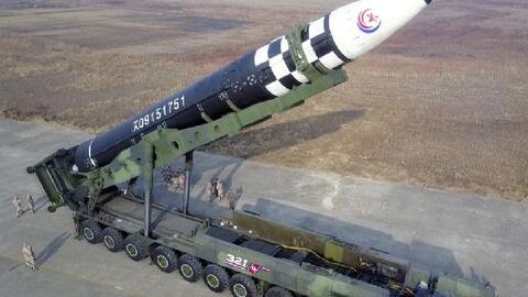 Sức mạnh 'tên lửa quái vật' Hwasong-17 của Triều Tiên