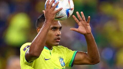 Tuyển thủ Brazil thứ 3 phải nghỉ thi đấu