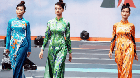 Giới trẻ Hà Nội nâng tầm áo dài, hội nhập quốc tế
