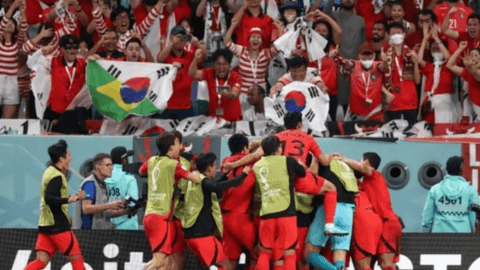 CĐV Hàn Quốc ồn ào nhất World Cup 2022