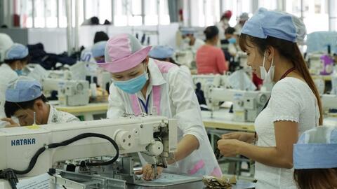 Tổng công ty May Nhà Bè nỗ lực sáng tạo trong sản xuất, kinh doanh