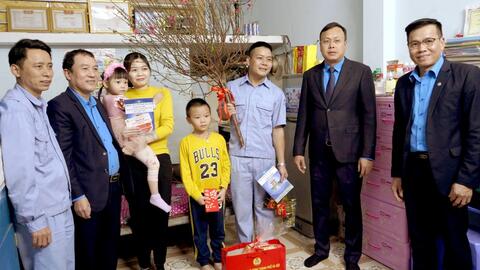 Nỗ lực chăm lo Tết cho người lao động