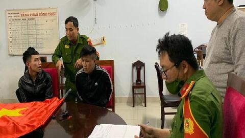 Hai thanh niên bắn súng pháo khiêu khích lực lượng đặc biệt Công an Đà Nẵng