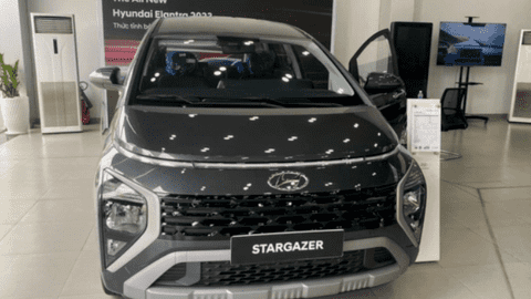 MPV đua giảm giá ở Việt Nam: Toyota Veloz nhập giảm đến 40 triệu để dọn kho