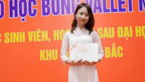 Nữ sinh công nghệ chinh phục “Sinh viên 5 tốt’