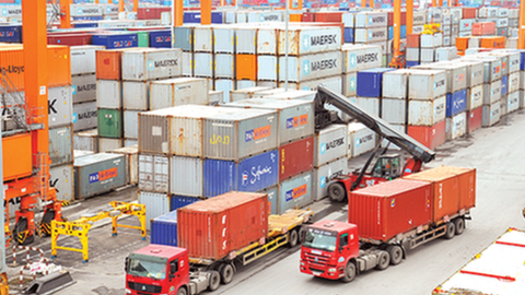 Kinh tế Việt Nam khởi sắc trong tháng đầu tiên của năm