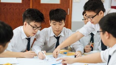 Học sinh lớp 12 trước ngưỡng cửa chọn ngành, nghề