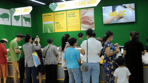 Marketing tầm bầu Đức: Chỉ 4kg thịt tặng cổ đông giúp thương hiệu "heo ăn chuối" nổi như cồn, tận dụng "lùm xùm" với VPF để quảng bá rượu Carabao