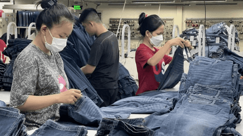 Làn sóng sa thải lao động: Doanh nghiệp chật vật, công nhân điêu đứng
