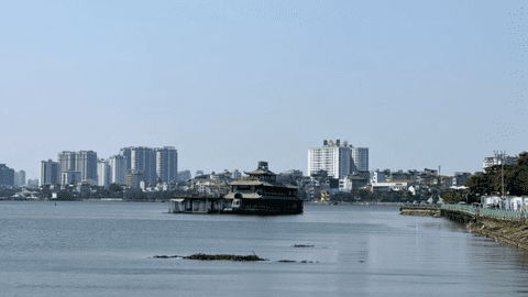 Triển khai tàu du lịch trên hồ Tây: Tàu 'ma' xử lý thế nào?