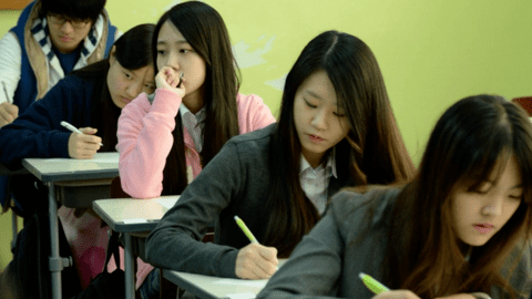 Trước khi con vào cấp 2, cha mẹ hãy dạy con 8 nguyên tắc càng sớm càng lợi