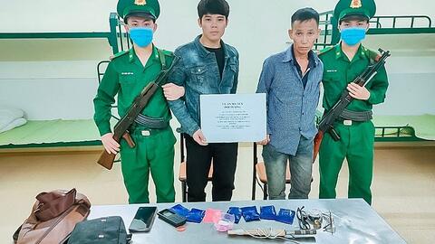 Mường Lát, Thanh Hóa: Bắt 3 đối tượng tàng trữ, vận chuyển trái phép chất ma túy