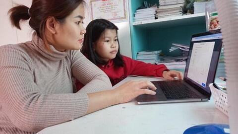 Học trực tuyến giúp thu hẹp khoảng cách giáo dục
