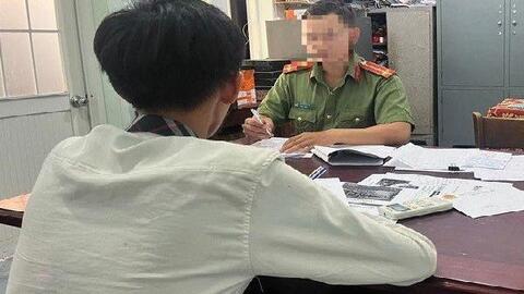 Nam thanh niên bị phạt 5 triệu đồng vì xúc phạm công an trên Facebook