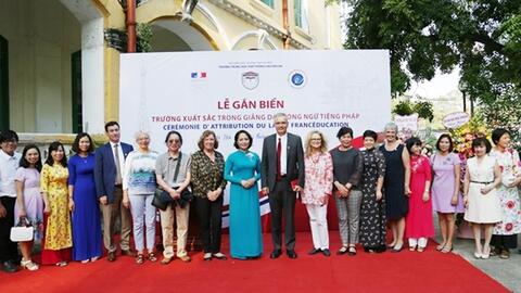 Tình hữu nghị ở ngôi trường đào tạo song ngữ Việt - Pháp xuất sắc giữa lòng Hà Nội