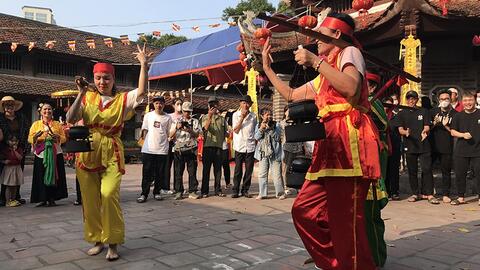 Sôi nổi cùng "vũ điệu" thổi cơm thi tại Lễ hội chùa Láng