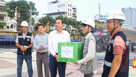 Những hình ảnh đầu tiên về sân khấu Lễ hội Pháo hoa Quốc tế Đà Nẵng 2023
