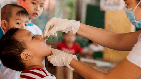 Triển khai chiến dịch cho trẻ uống Vitamin A trên toàn quốc
