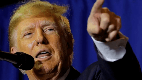 Ông Donald Trump tuyên chiến với luật sinh ở Mỹ là có quốc tịch Mỹ