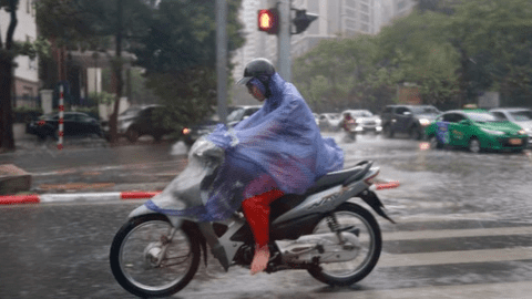 Chiều tối nay miền Bắc mưa dông lớn