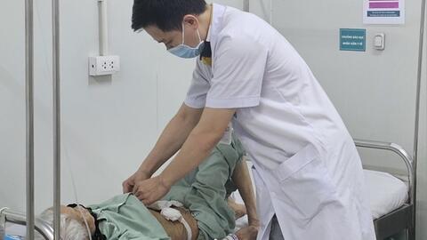 Phẫu thuật tháo xoắn quai ruột non cứu cụ bà 100 tuổi