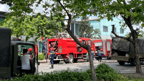 TP HCM: Cảnh sát dùng flycam chữa cháy ở KCX Linh Trung 1