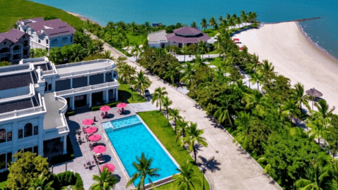 Giá tour, vé máy bay giảm nhiệt, khách vẫn thờ ơ: Du lịch buồn giữa mùa cao điểm