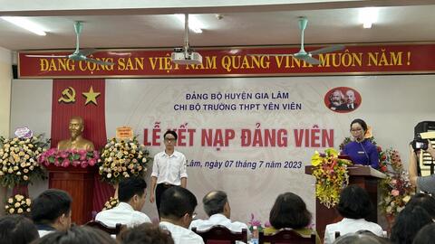 Học sinh ưu tú đầu tiên của huyện Gia Lâm được kết nạp Đảng