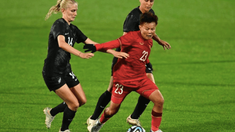 Tuyển nữ Việt Nam thua 0-2 trước chủ nhà World Cup