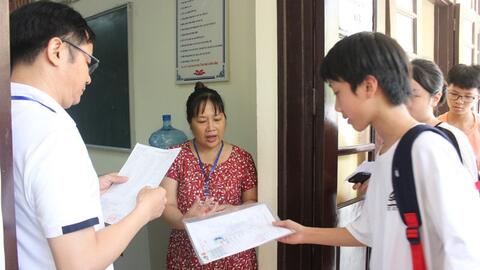 Hà Nội đề xuất cơ chế đặc thù “hạ nhiệt” kỳ thi tuyển sinh vào lớp 10