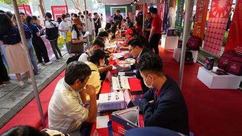 Đại học Văn Lang giữ nguyên học phí và tăng học bổng tuyển sinh năm 2023