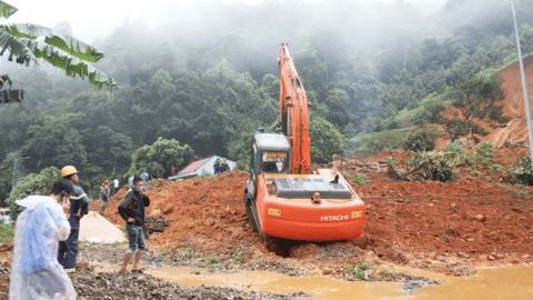 Huy động chó nghiệp vụ tìm nạn nhân cuối cùng vụ sạt lở đèo Bảo Lộc