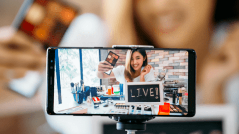 Sắp có quy định về livestream trên nền tảng mạng xã hội