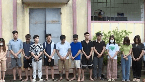 80 công an đột kích trong đêm, bắt đường dây thanh niên lừa đảo 100 tỷ đồng, đối tượng trẻ nhất sinh năm 2003