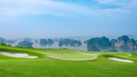 Được quy hoạch 22 sân golf, Quảng Ninh sẽ trở thành trung tâm du lịch golf phía Bắc?
