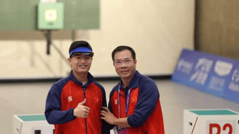 Xạ thủ Phạm Quang Huy đoạt HCV 10m súng ngắn hơi nam Asiad 19