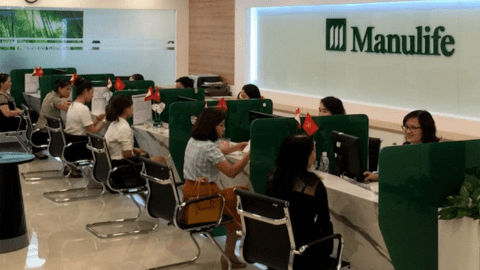 Manulife lãi hơn 1.900 tỷ đồng trong 6T2023, chi gần 10.000 tỷ đồng mua cổ phiếu, tạm lỗ hàng trăm tỷ