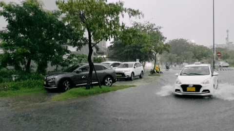 Miền Bắc tăng nhiệt, miền Trung tiếp tục mưa lớn
