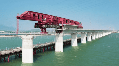 Trung Quốc làm thế nào để xây cầu đường sắt cao tốc xuyên biển 15km chỉ trong hơn 2 năm?